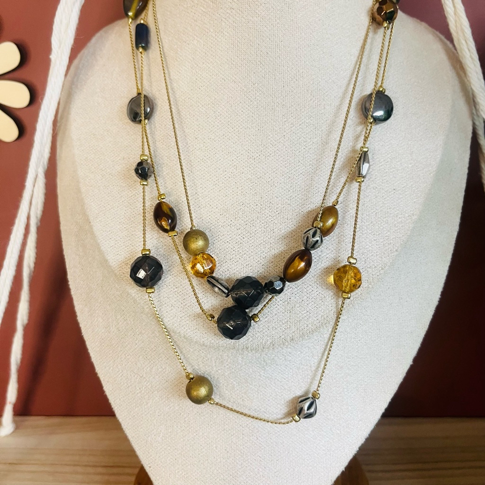 Chico's Beaded Necklace Gold Toned Metal Multicolor Beads Layered Style Jewelry - Picture 2 of 6